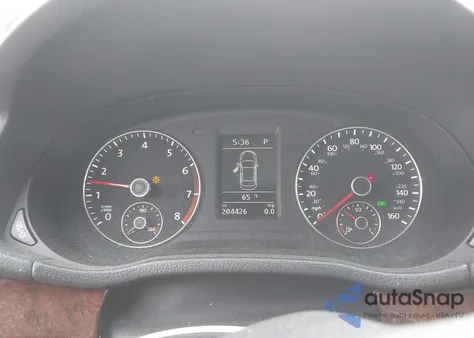 2013 Volkswagen Passat 2.5L Sel z USA, uszkodzony, nr VIN 1VWCP7A3XDC089068